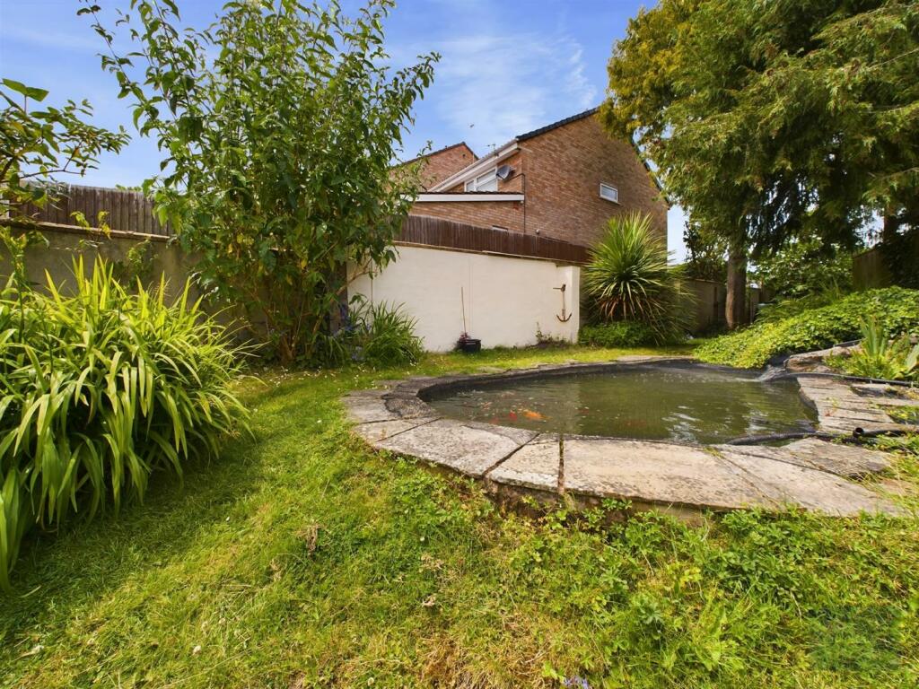 CAM02563G0-PR0081-ST