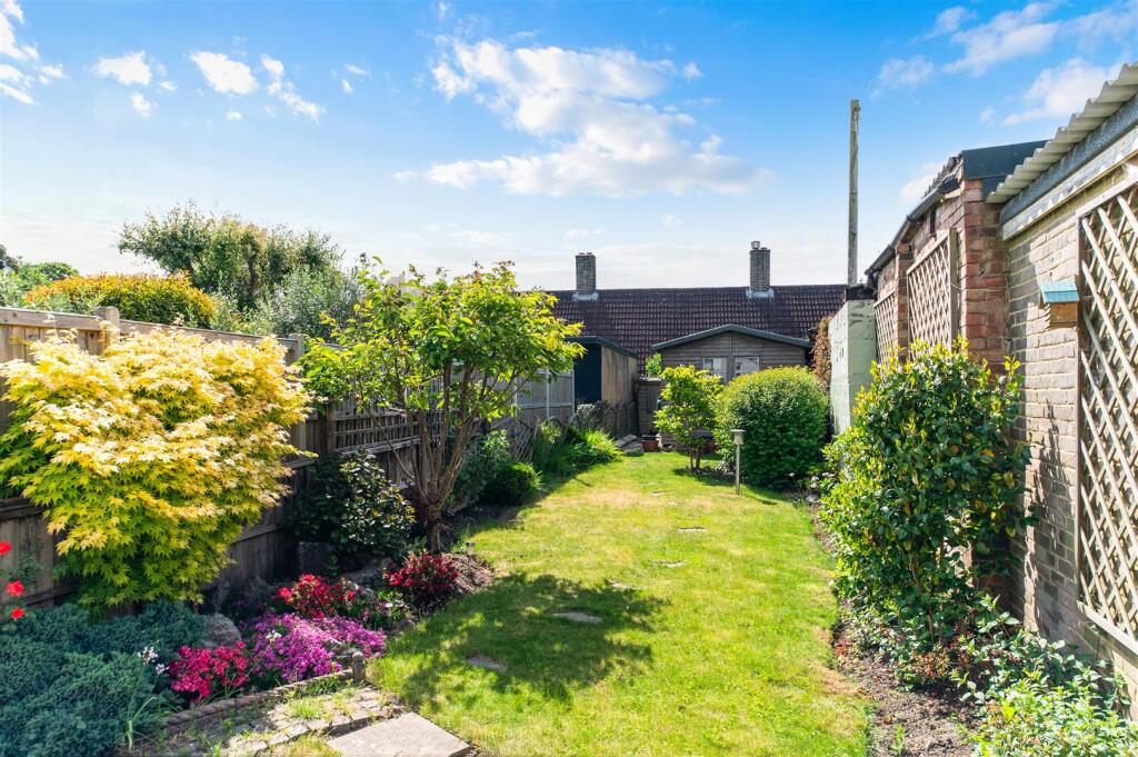 FERNDALE ROAD,16- (3).jpg