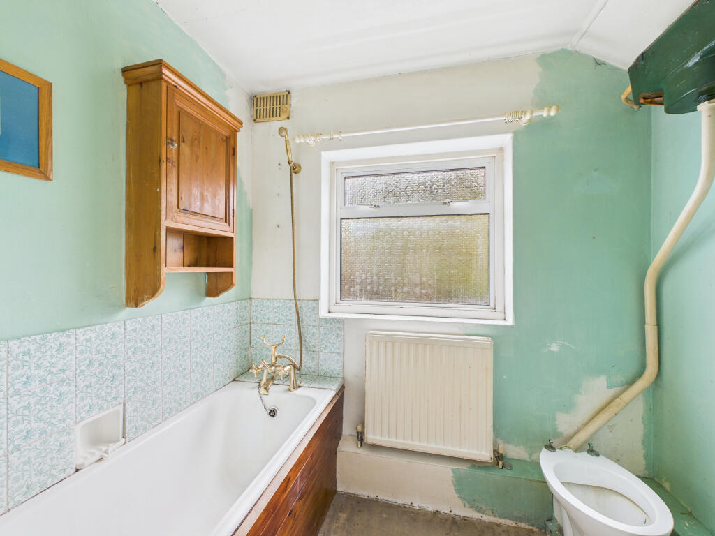 CAM02909G0-PR0497-STILL006