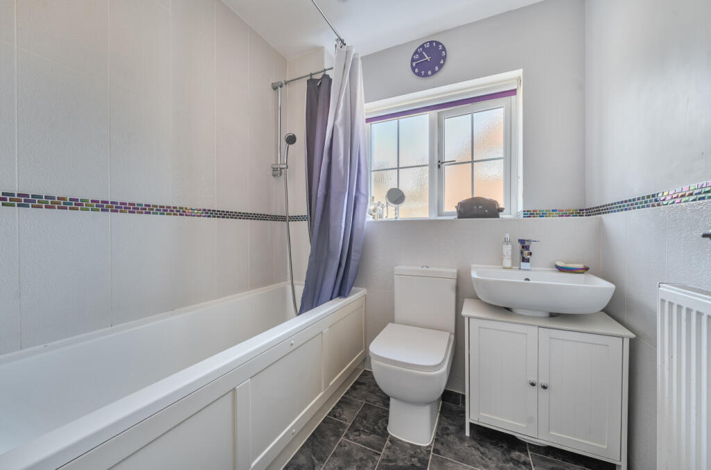 1373808-19-68ff70...