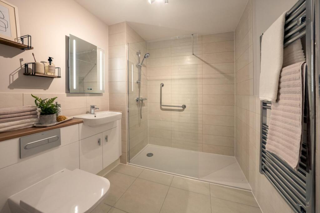 Clemens Place - Typical Shower Room  