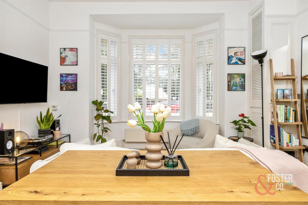 Somerhill Road 6, Flat 1-010.JPG