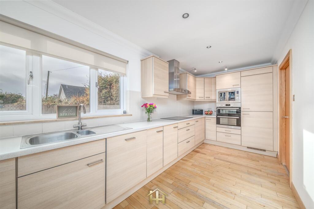 14 DUNNICHEN RD FORFAR DD8 2RQ EDIT (13 of 49).jpg