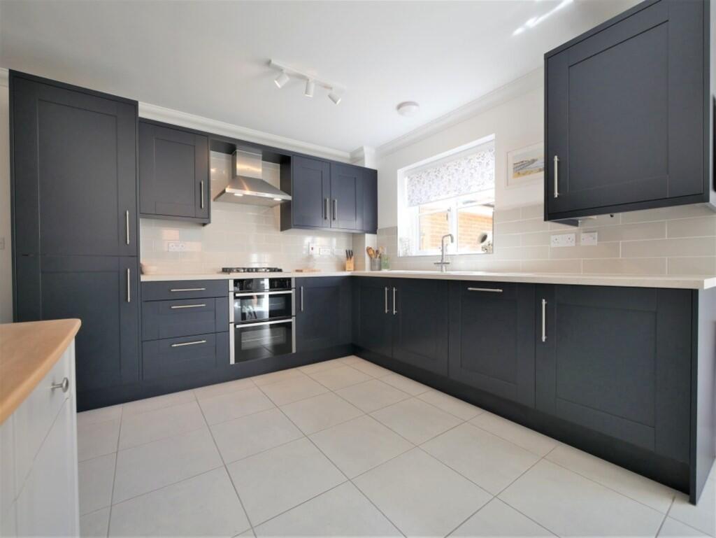 KITCHEN AND DININ...