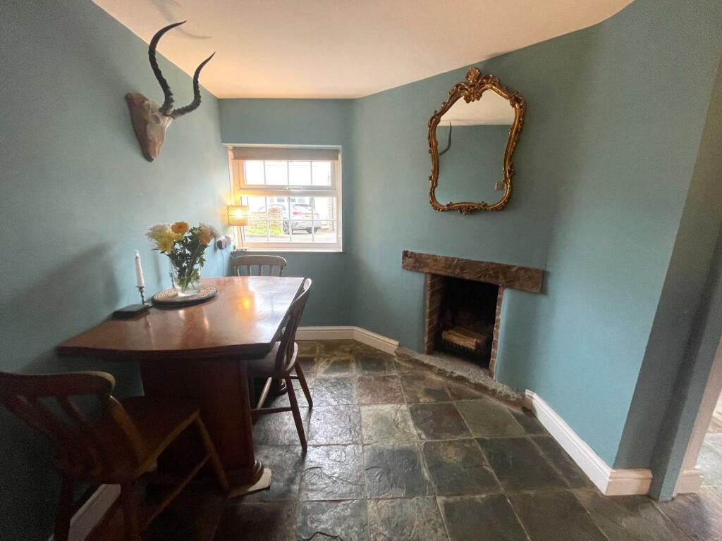 Dining Room2.JPG