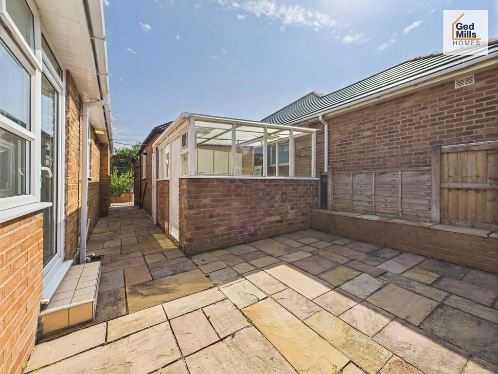 CAM04261G0-PR0085...