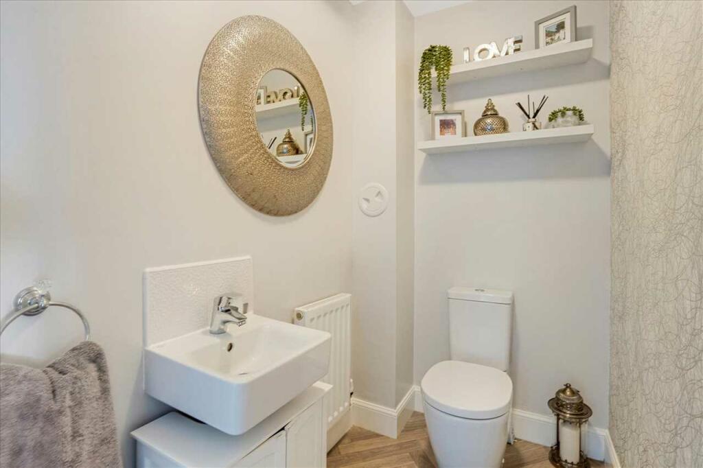 Lower Level WC