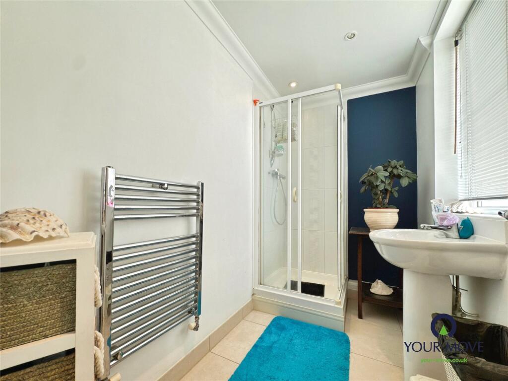 Ensuite