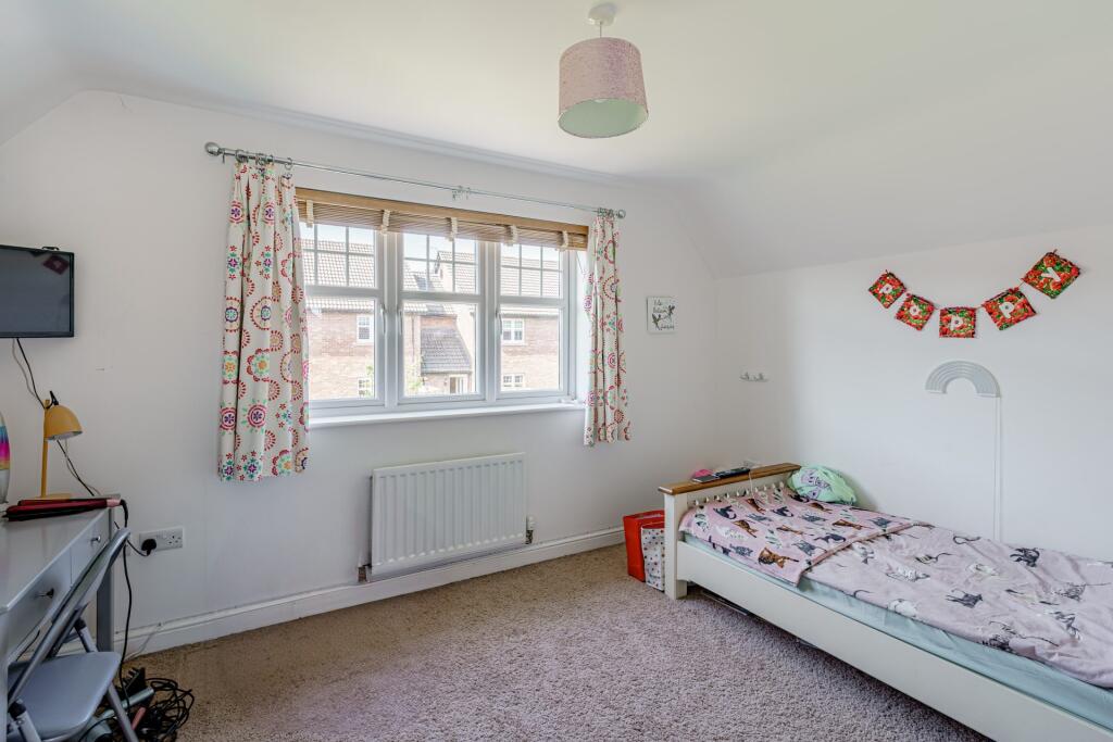 4 Haining Avenue, Dumfries, DG1 3FY - Braidwoods S