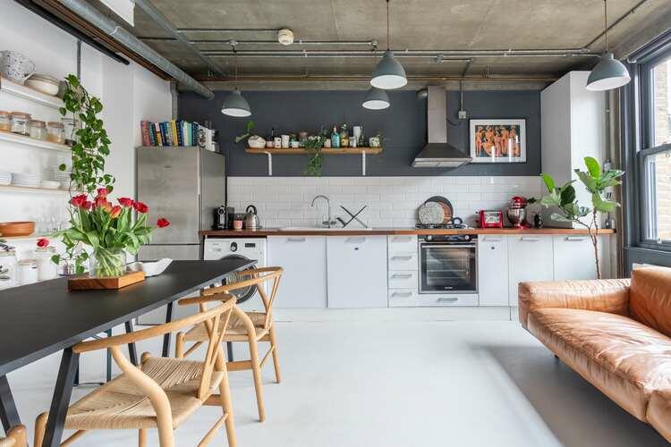 4 min