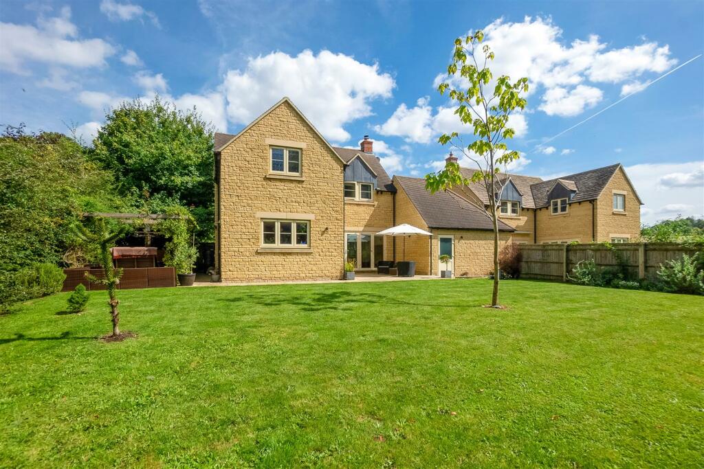1 Graces Court-12.jpg