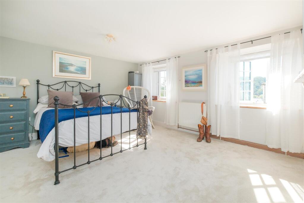 Parry Tideford Outside and extra room-16.jpg