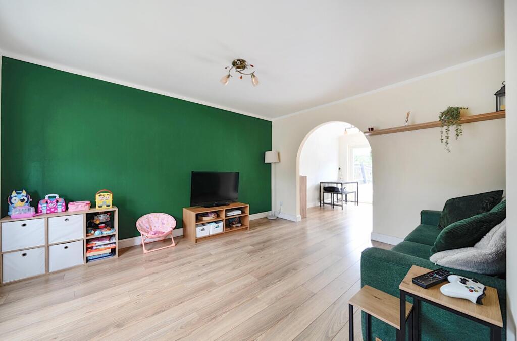 129777436682f311b686a0arw