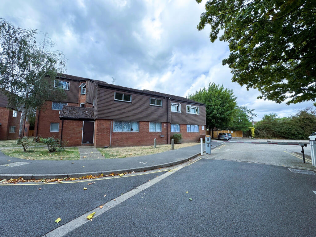 Cranston Close, Hounslow, TW3 3DQ