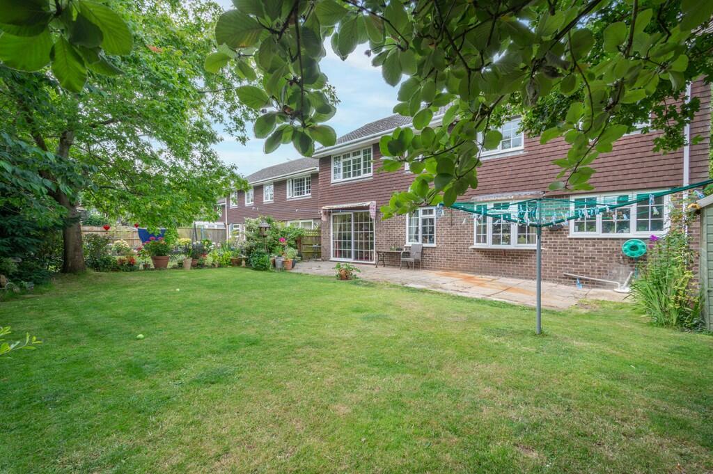 10 Brookfields cl...