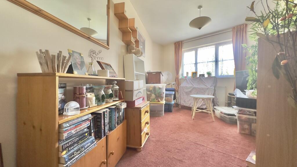 4E37A4B5-8497-411...