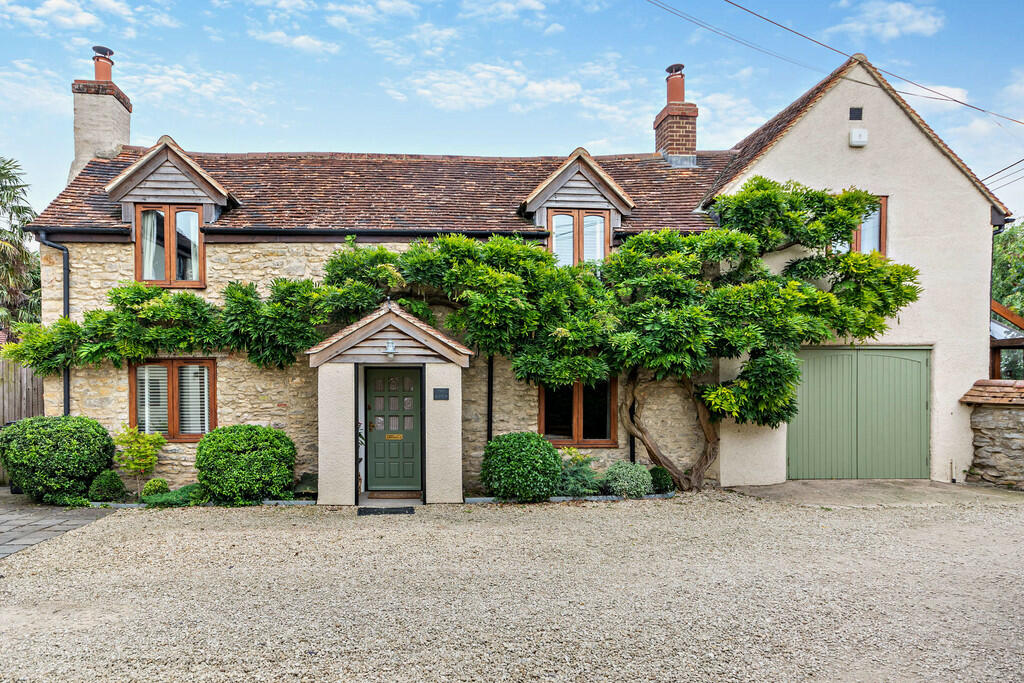 8618429-exterior1...