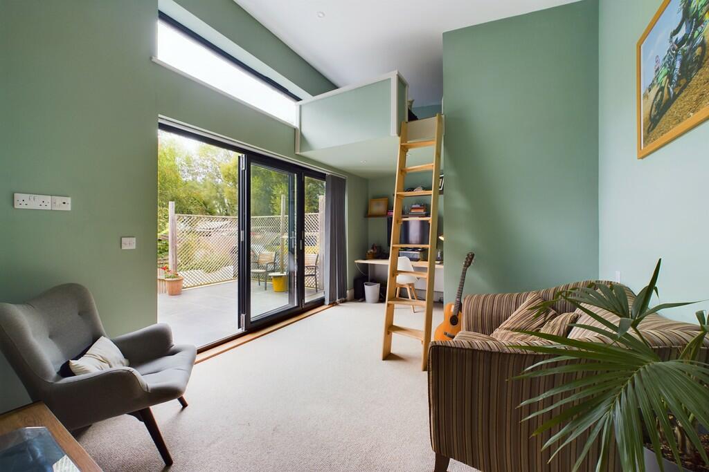 CAM01689G0-PR0413...