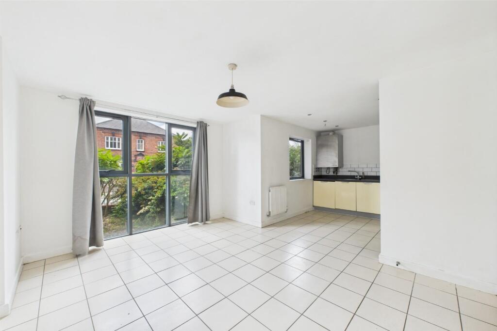 Open Plan Lounge Kitchen
