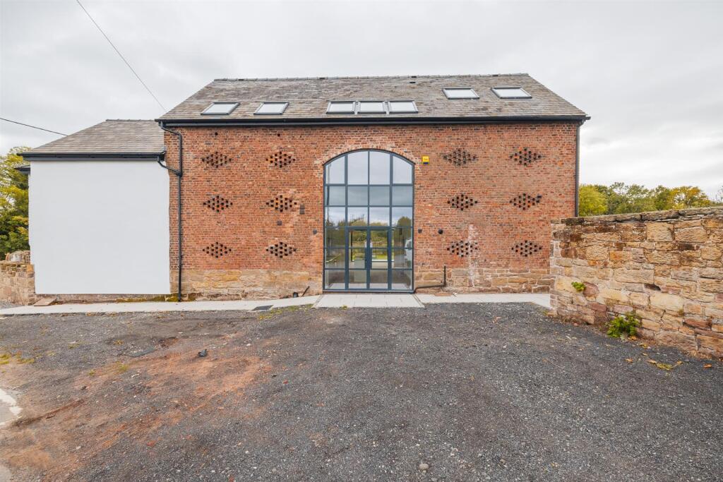 The Barn-73.jpg
