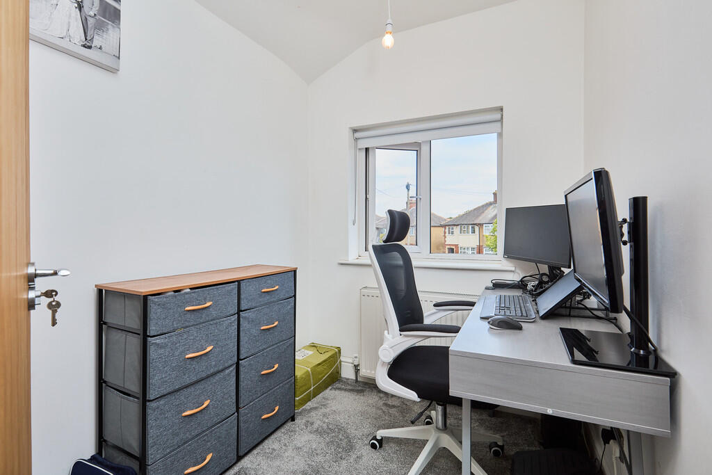 Edward Knight 202...