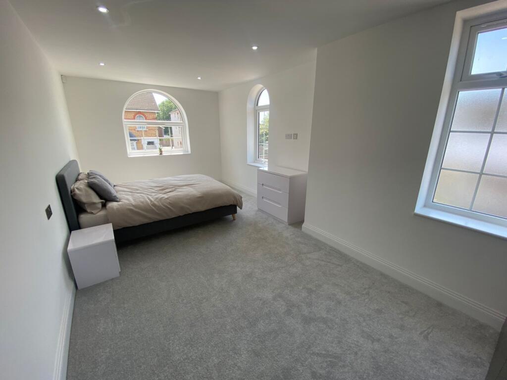 Bedroom (2)