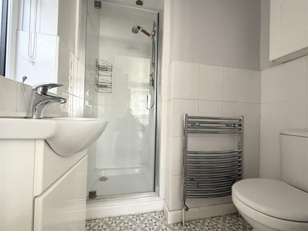 En Suite Shower Room