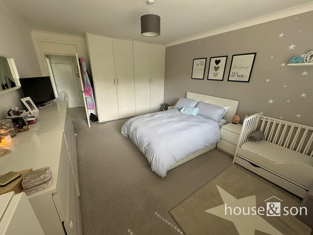 Master bedroom 2