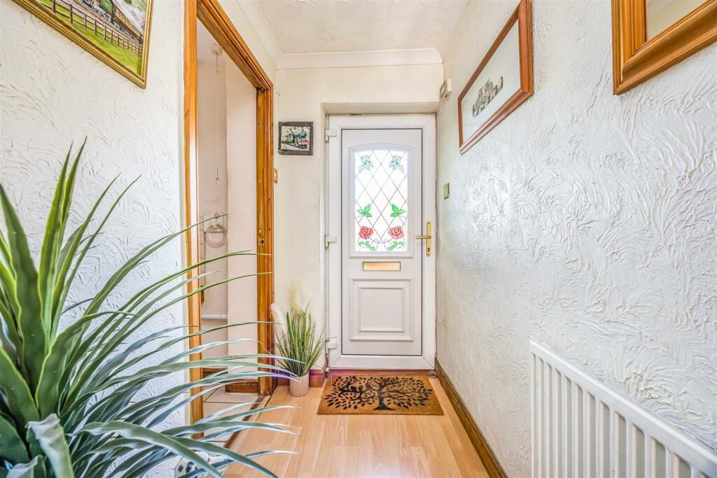 8 Sullivan Way, Purbrook-Small-PorticoMarketing-OH