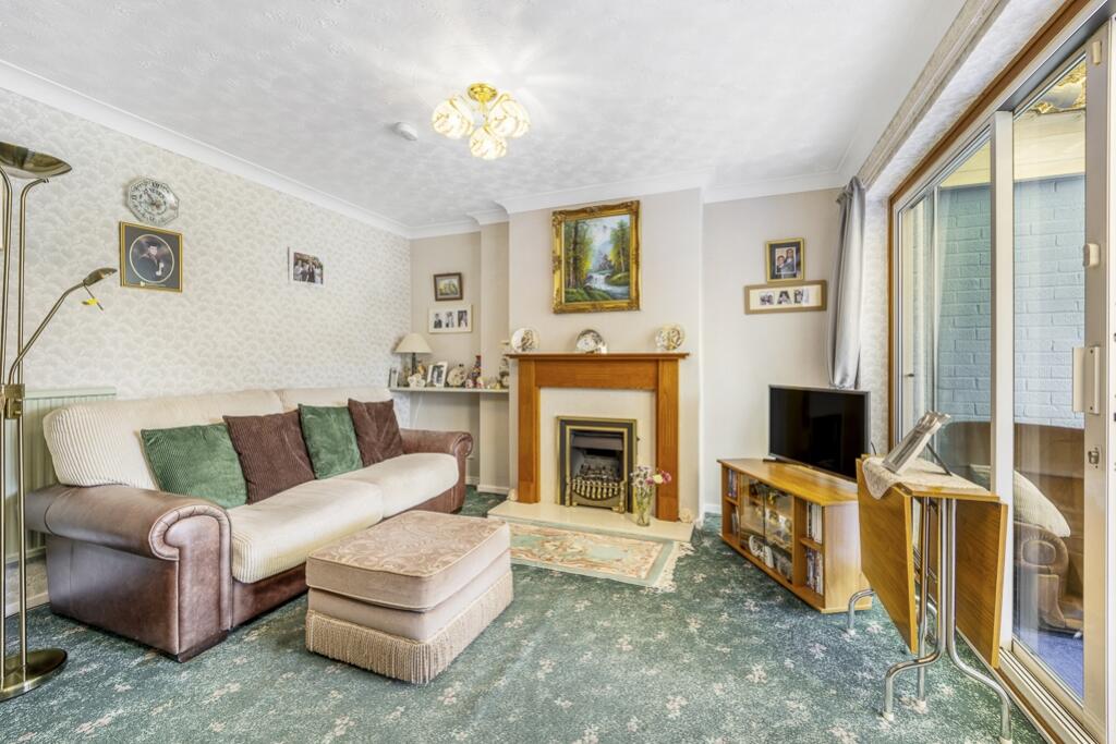 2 Drury Lane (Bicker)-17