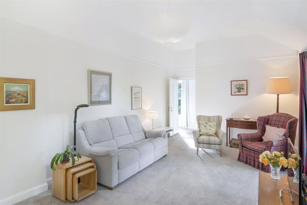 Apartment: Reception