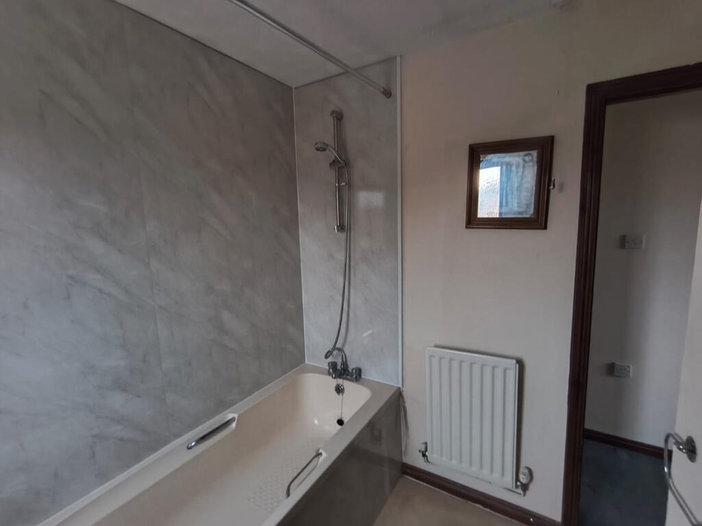 Elmers Lane bathroom 