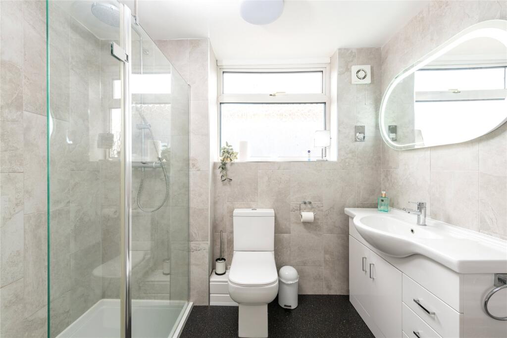 Family Shower Room