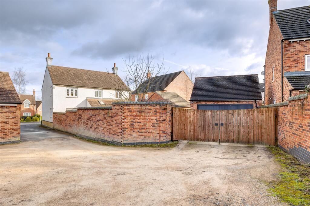 6 Pottery Lane, Lount