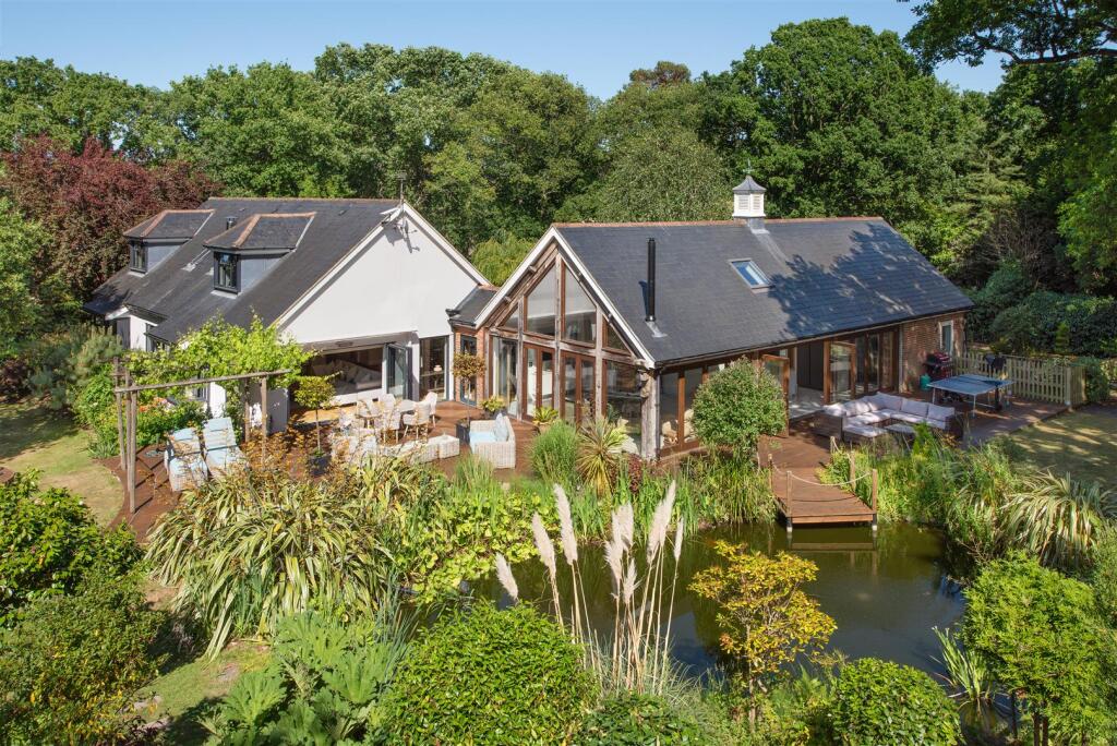 Willow Road, Whitstable