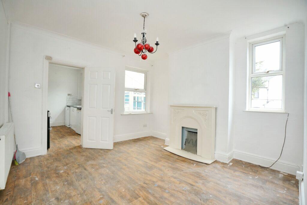 Derby Road, Ripley - Lounge