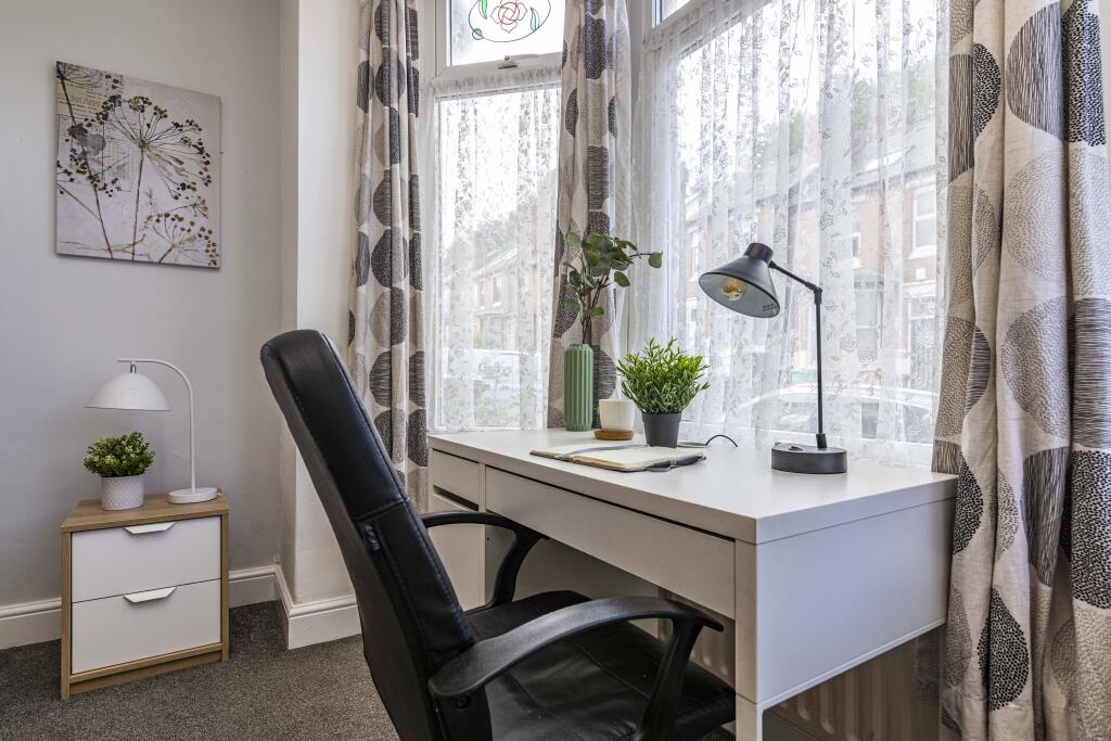 108RothesayAvenue-5