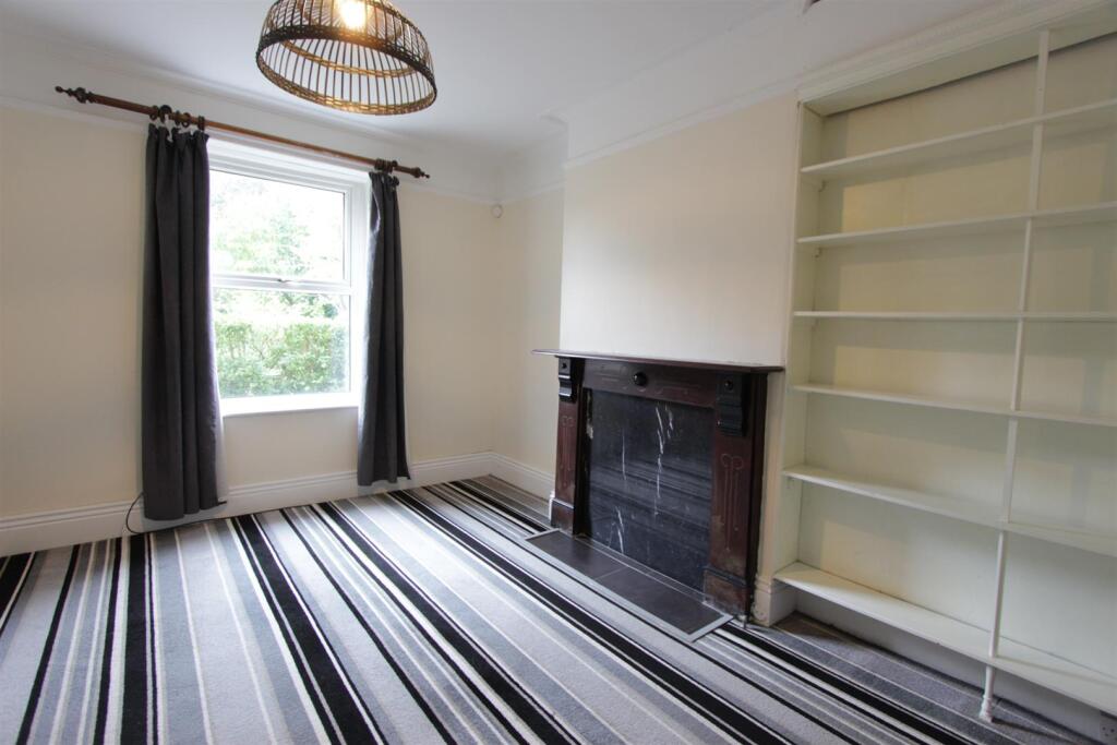 Rear Dining Room.JPG