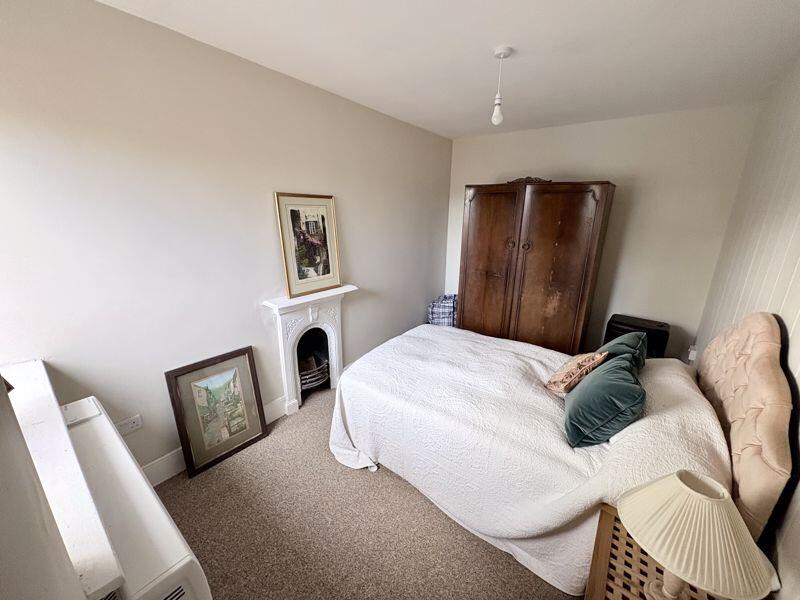 Maisonette - Bedroom 