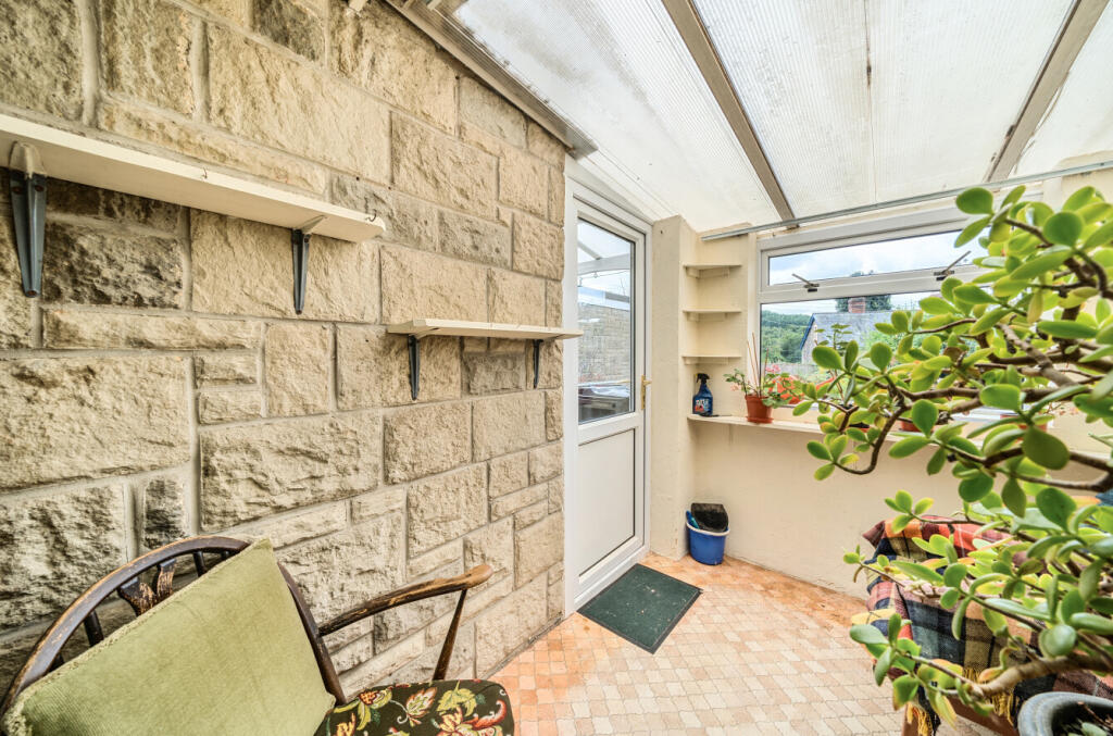 1331557-7-6889ffb...