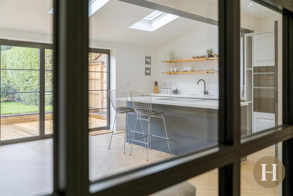 Hadleigh Estate Agents-53.jpg