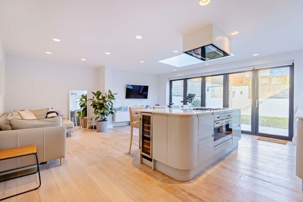 Ridgeway Close_27.jpg