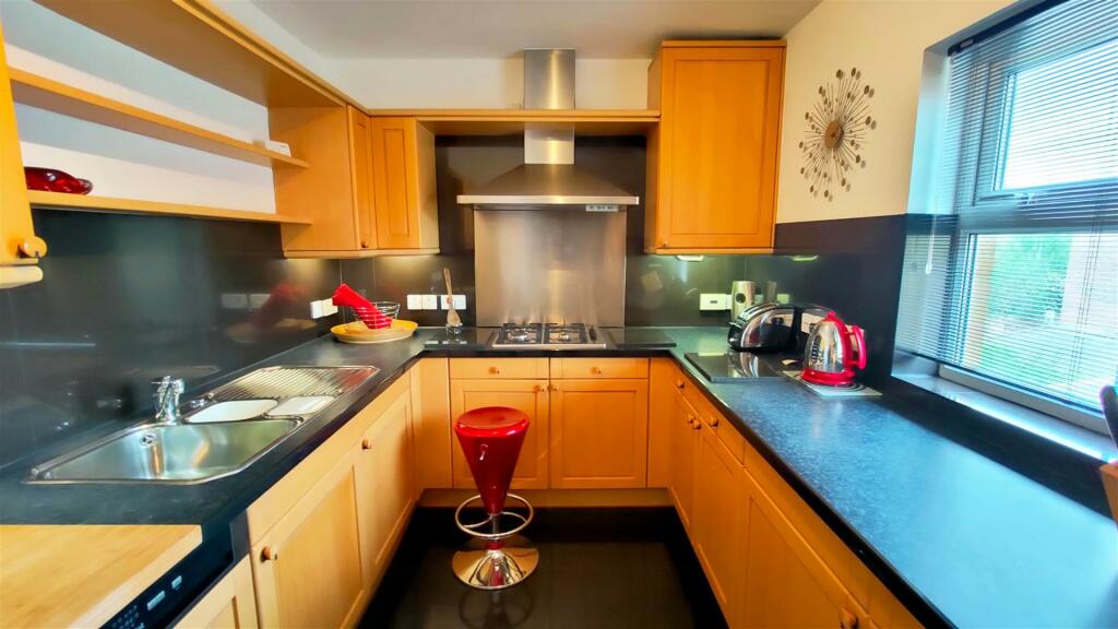 Gwynne Close, W4 - FOR SALE