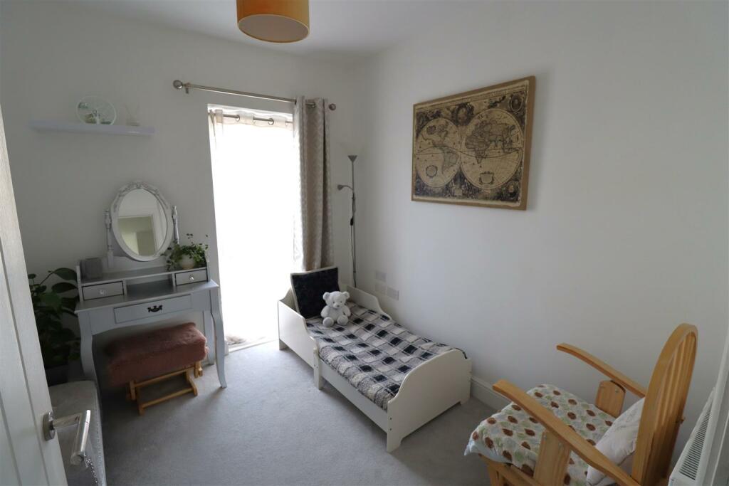 Bedroom 3 (2).JPG