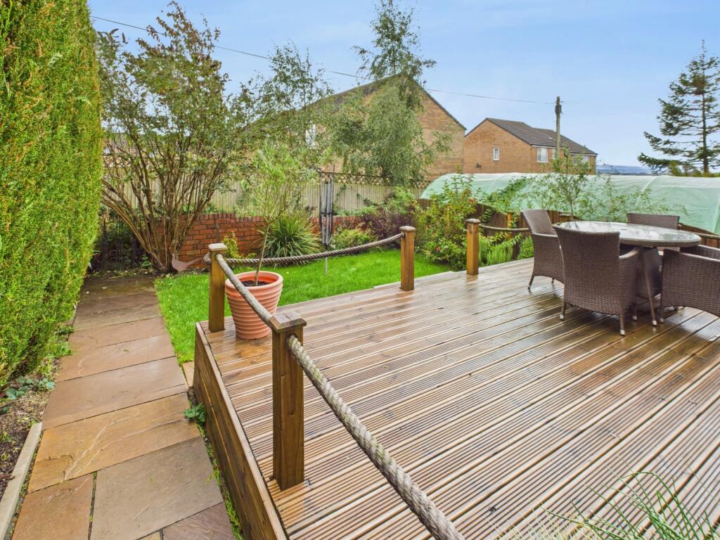 CAM04233G0-PR0029-STILL032