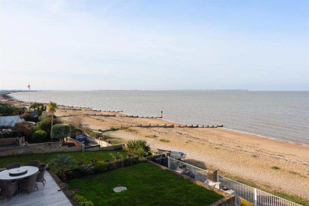 Admiralty Walk, Seasalter, Whitstable