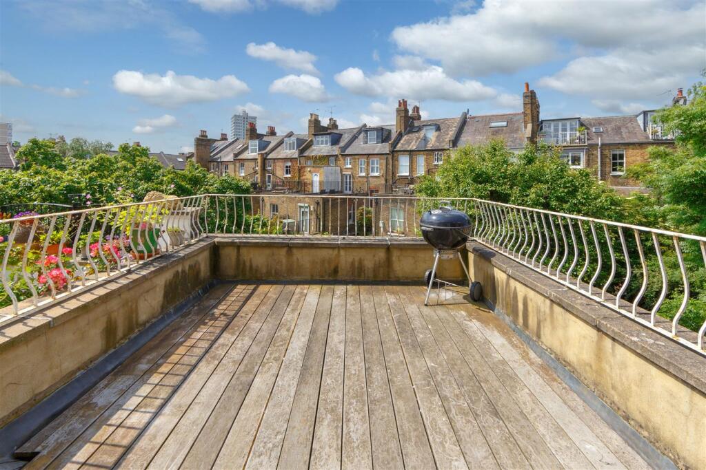 roof terrace 2.jpg