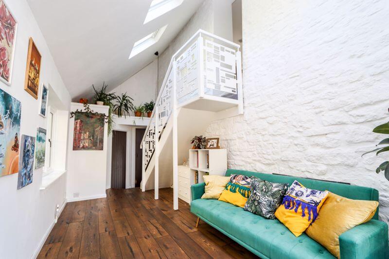 Snug Room/Formal Dining Room