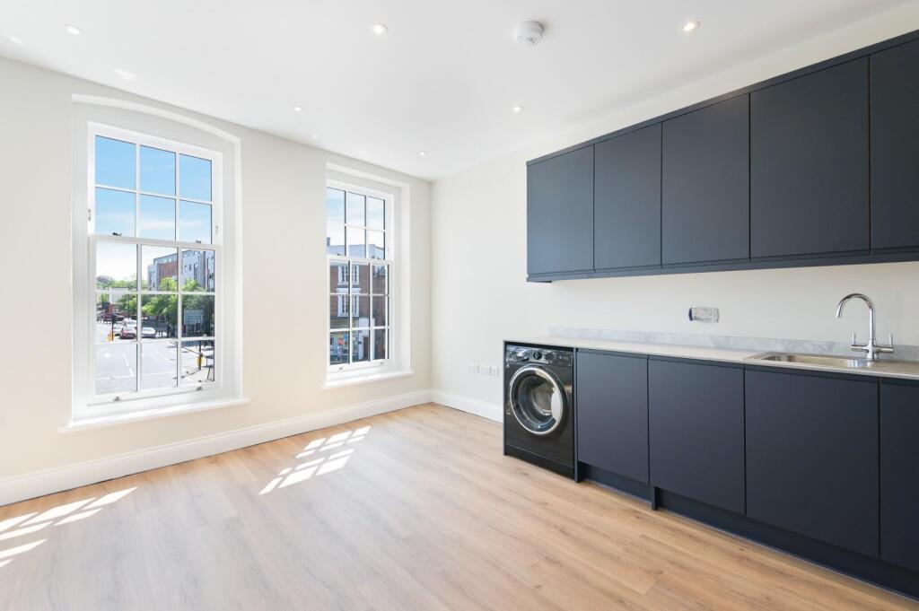HIGH STREET,12A, FLAT 1 - (6).jpg