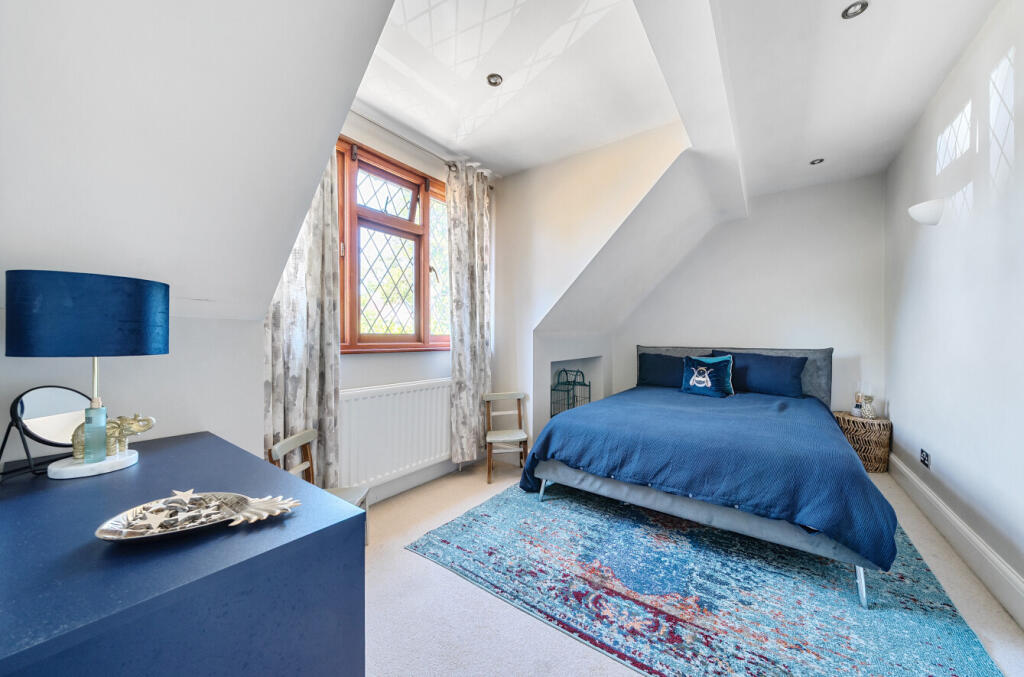 1320235-1-687207a...